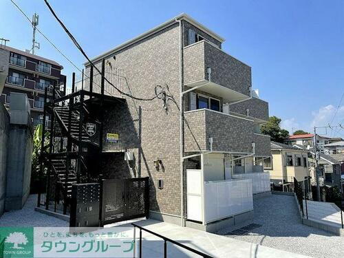 神奈川県横浜市西区西戸部町１丁目 賃貸アパート