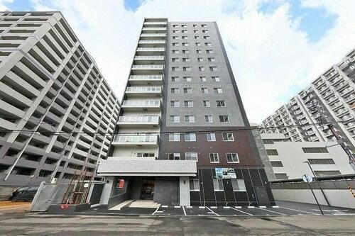 北海道札幌市東区北六条東５丁目 14階建 築1年9ヶ月