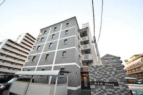 Ａ＆Ｅ　Ｇｌａｎｚ 5階建