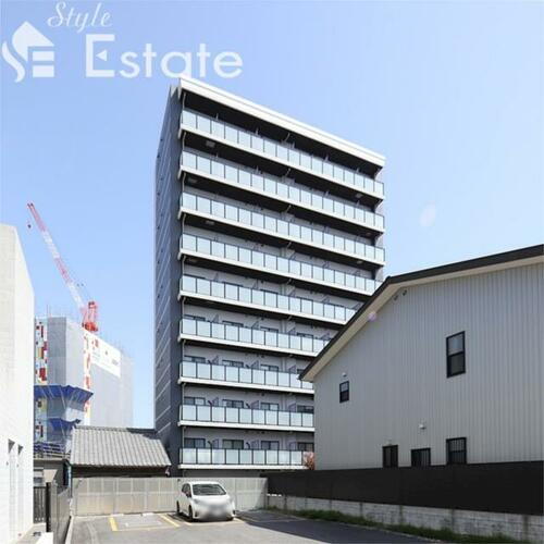 愛知県名古屋市名東区名東本通３丁目 11階建