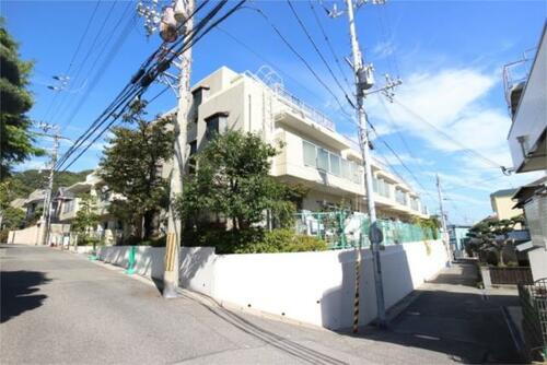 クレドール須磨 3階建