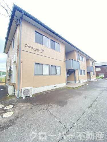 香川県高松市国分寺町新居 賃貸アパート