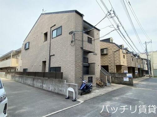 福岡県福岡市城南区鳥飼６丁目 2階建