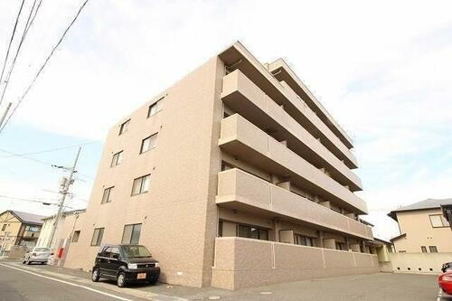 岡山県岡山市北区西崎１丁目 賃貸マンション