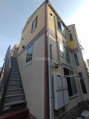 神奈川県横浜市神奈川区沢渡 築4年10ヶ月 2階建