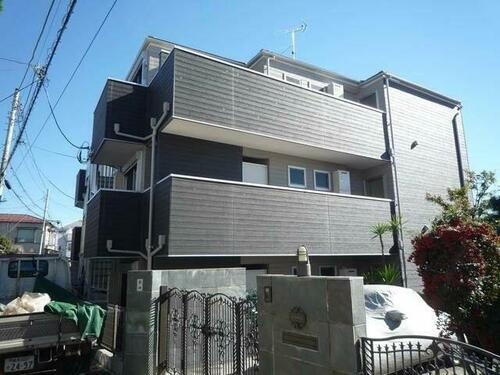 神奈川県横浜市西区東久保町 築9年12ヶ月 3階建