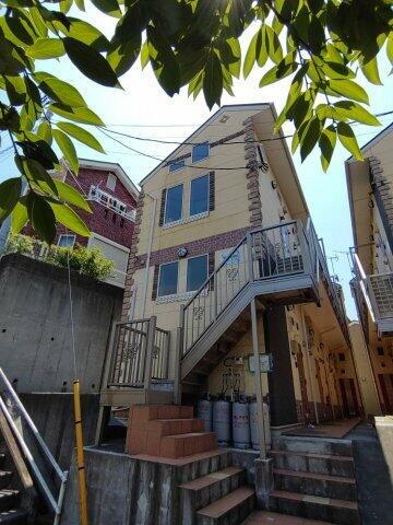 神奈川県横浜市保土ケ谷区桜ケ丘１丁目 築6年3ヶ月 2階建