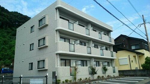 鹿児島県鹿児島市宇宿７丁目 築22年10ヶ月 3階建