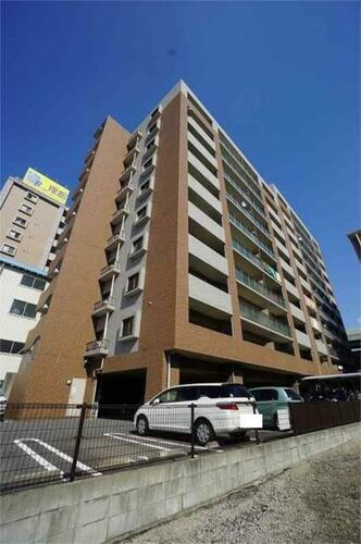 レジデンス２０ 11階建