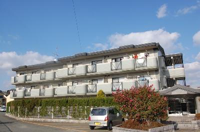 福岡県福岡市東区和白６丁目 3階建