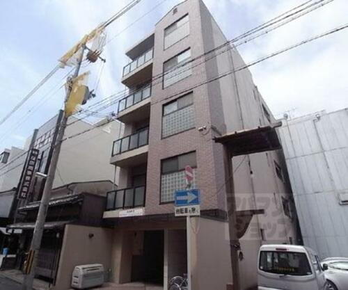 京都府京都市中京区三条町 5階建