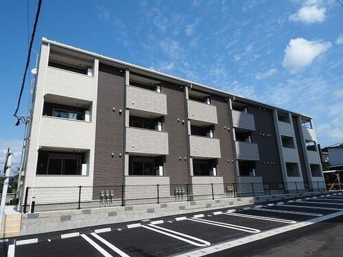 福岡県北九州市門司区大里戸ノ上２丁目 3階建