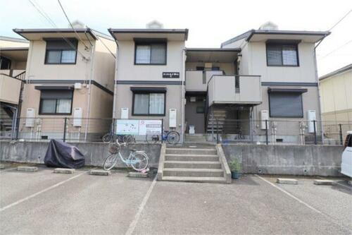 神奈川県中郡二宮町緑が丘１丁目 2階建