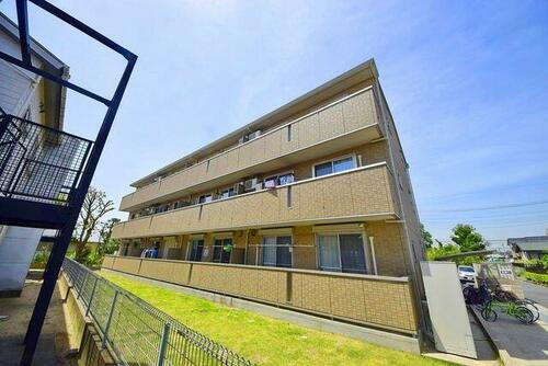 埼玉県草加市新里町 築14年4ヶ月 3階建