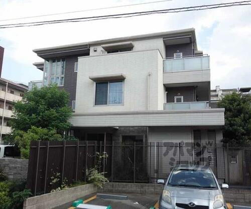 シャーメゾン音羽セカンド 3階建
