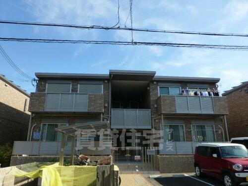 大阪府堺市北区東上野芝町２丁 築10年10ヶ月 2階建