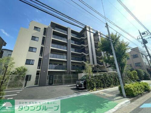 埼玉県川口市西青木３丁目  6階建