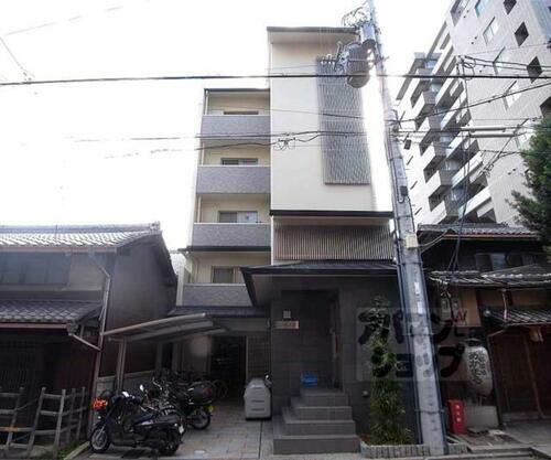 京都府京都市下京区芦刈山町 築12年10ヶ月 5階建