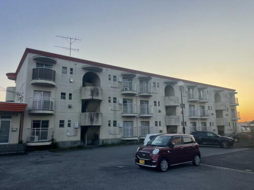 兵庫県三木市吉川町大沢 賃貸マンション