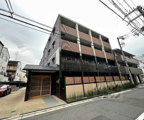 京都府京都市中京区壬生御所ノ内町 築4年11ヶ月 4階建