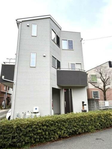 浦和区元町貸家 地上2階地下2階建