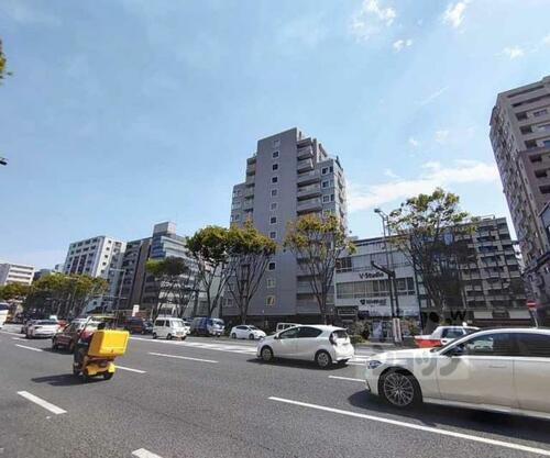 京都府京都市中京区御池通油小路東入石橋町 築26年11ヶ月 地上13階地下2階建