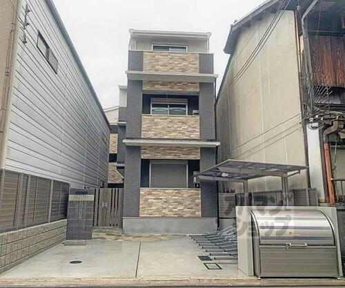 京都府京都市中京区夷川通西洞院西入薬師町 築4年1ヶ月 3階建