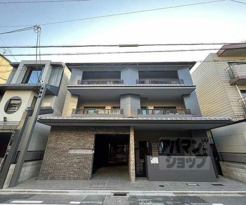 京都府京都市中京区油小路通竹屋町下る橋本町 築2年10ヶ月 3階建