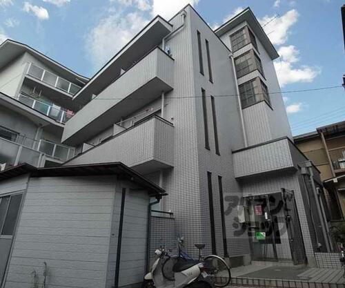 プリモールⅡ南山 3階建