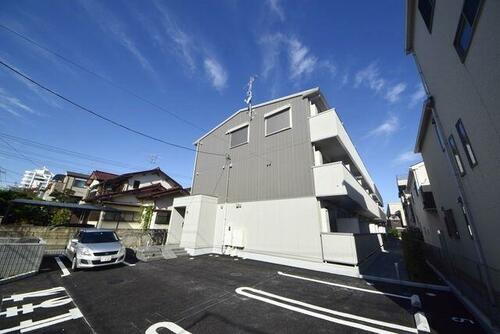 埼玉県戸田市喜沢１丁目 3階建 築6年4ヶ月