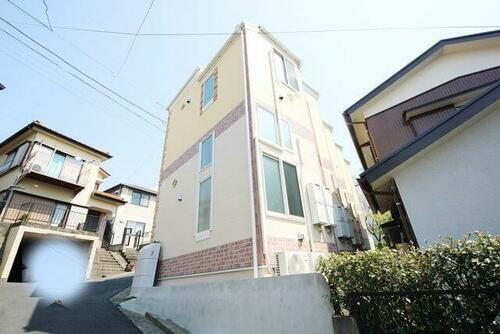 神奈川県横浜市神奈川区三枚町 2階建 築5年9ヶ月