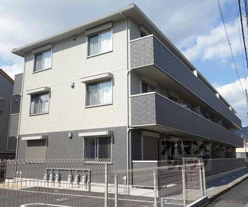 アデウ　ウーノ 3階建