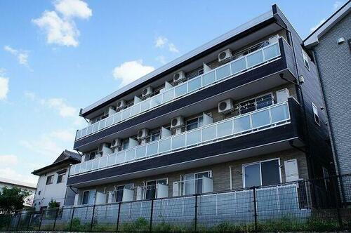 千葉県船橋市前原西６丁目 3階建