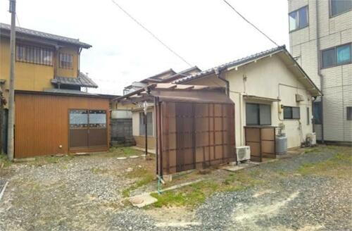 山梨県甲府市高畑の平屋