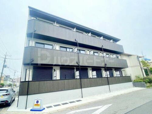 千葉県松戸市中根長津町 築3年10ヶ月 3階建