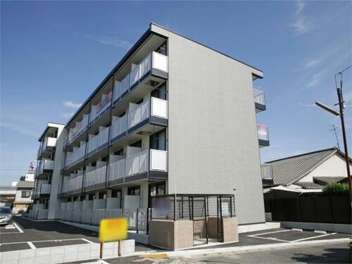 福岡県北九州市小倉北区萩崎町 4階建 築17年