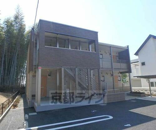 京都府八幡市橋本堂ケ原 築8年9ヶ月 2階建