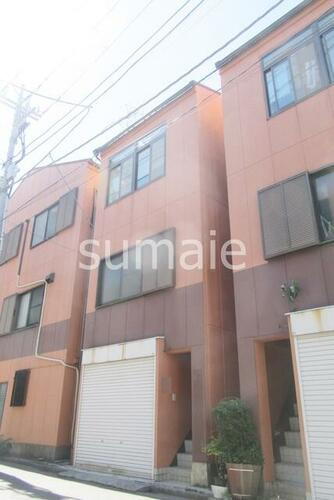 東京都江戸川区西小岩３丁目 3階建