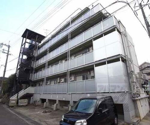 京都府京都市伏見区深草大亀谷万帖敷町 4階建