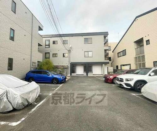 京都府京都市南区唐橋大宮尻町 3階建 築33年8ヶ月