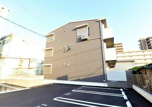 福岡県福岡市東区松島４丁目 3階建 築4年9ヶ月