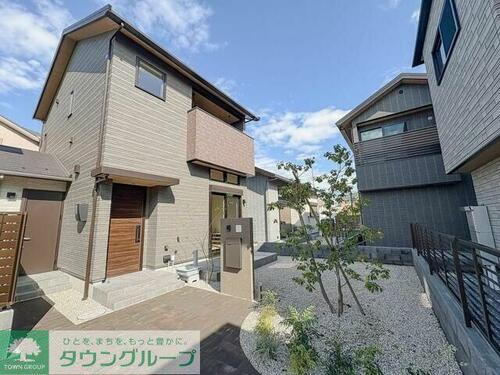 埼玉県吉川市美南２丁目 テラスハウス