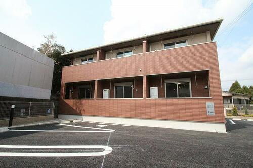 熊本県熊本市中央区国府４丁目 築8年10ヶ月 2階建