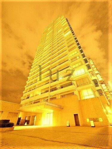 神奈川県横浜市西区みなとみらい４丁目 賃貸マンション