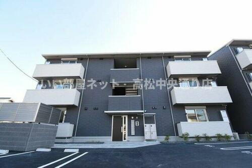 香川県高松市屋島西町 賃貸アパート