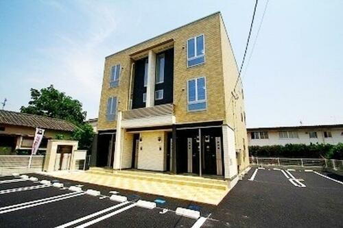 熊本県熊本市東区下南部１丁目 築12年7ヶ月 3階建