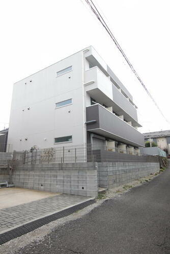 千葉県松戸市松戸 築3年11ヶ月 3階建