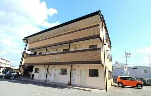 兵庫県宝塚市泉町 築36年11ヶ月 3階建