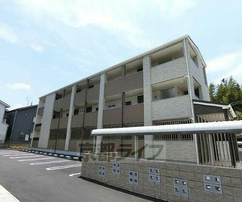 京都府京都市伏見区久我石原町 築1年8ヶ月 3階建