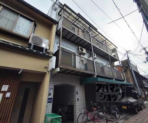 京都府京都市下京区西側町 築36年10ヶ月 4階建